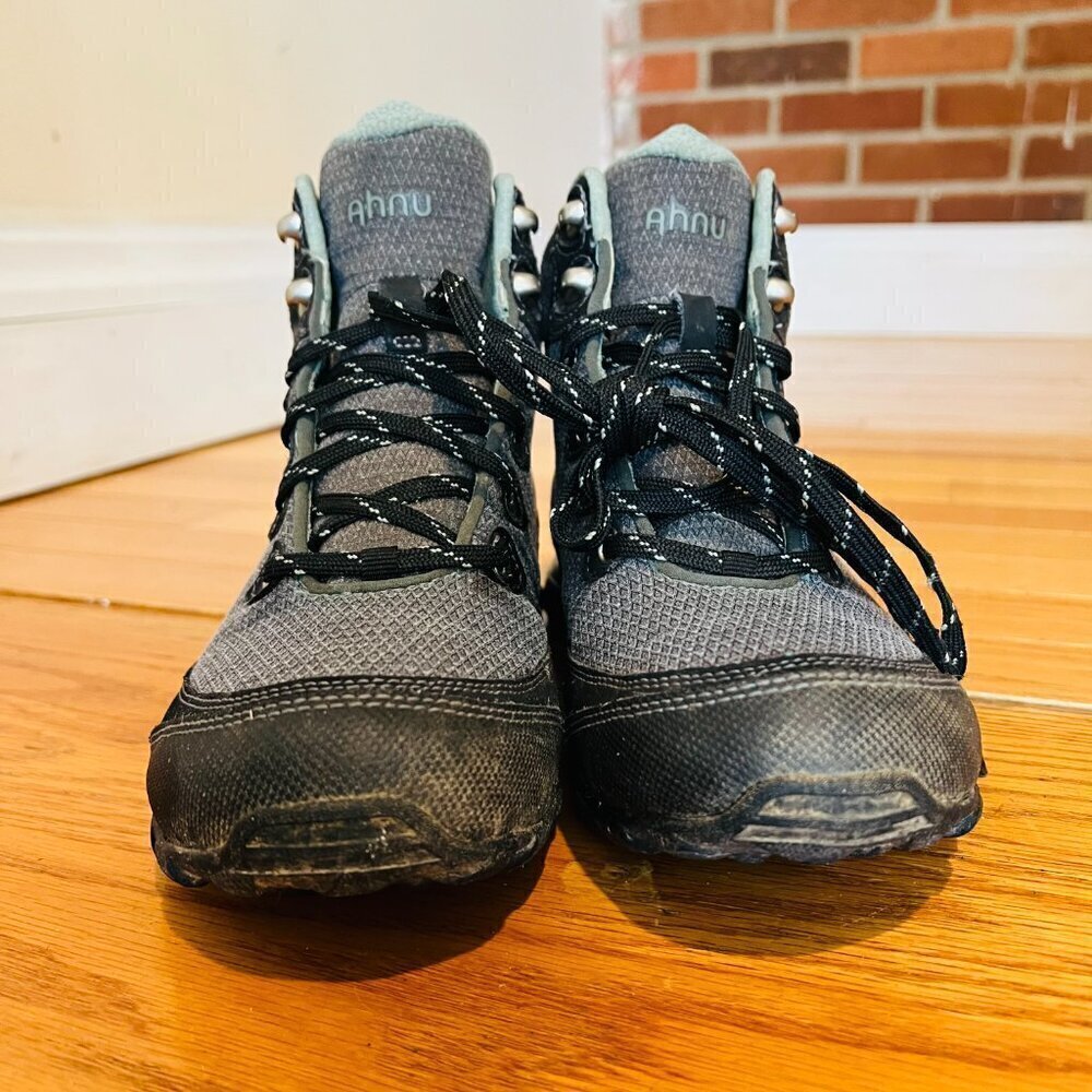 VERY NICE AHNU VIBRAM RUBBER WATERPROOF HIKING BOOTS WOMEN'S SIZE US 6.5 - Picture 9 of 16